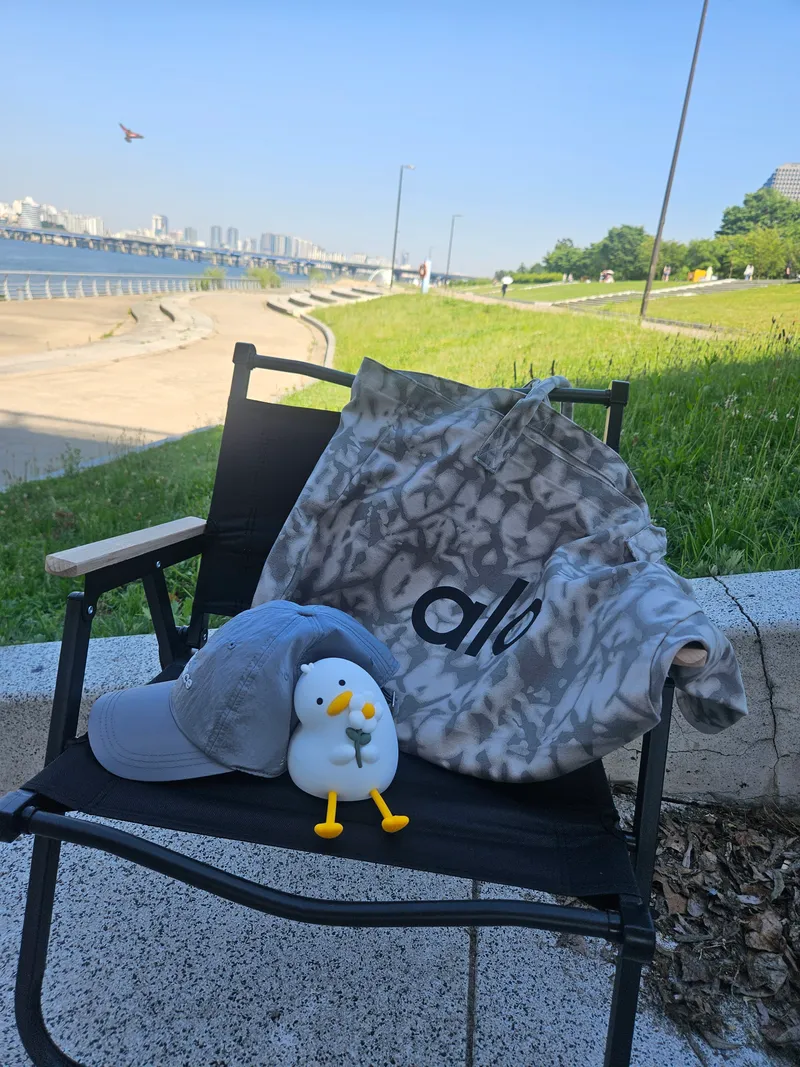 한강 가볍게 소풍세트 깔끔한 의자 테이블 고객 후기 사진 2